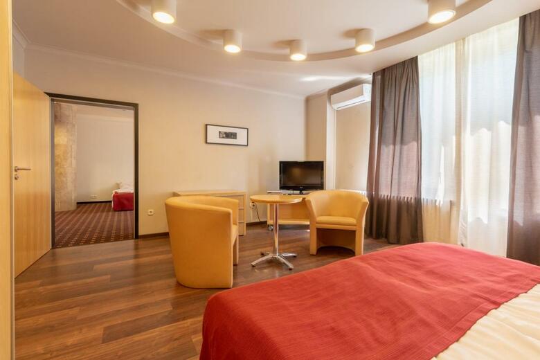 Laterum Konferencia �s Wellness Hotel
