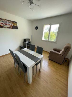 Apartamento Appartement Le Domaine Des Libellules Proche Walibi