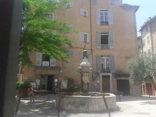 Apartment In The Heart Of Cotignac