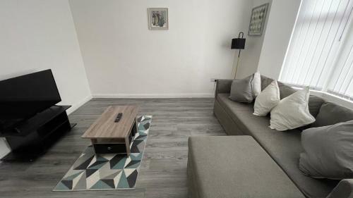 Mays Apartments @ 22 Rockfield Road