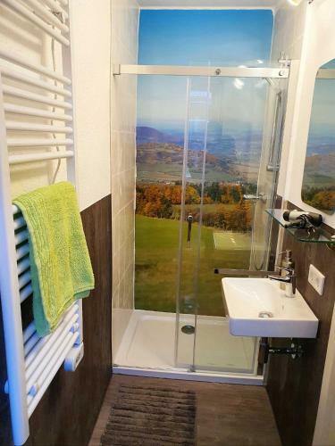 Apartamento Ferienhaus Rh�ner Auszeit