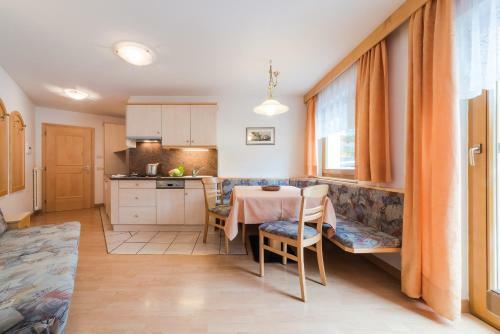 Aparthotel Residence Chalet Pinis