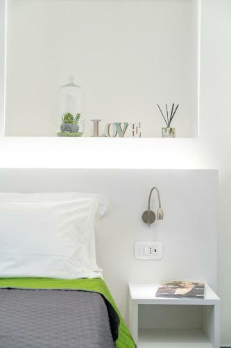 Colours Apartments????