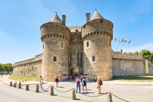Maison Paisible, R�nov�e, � 2 Pas Des Remparts