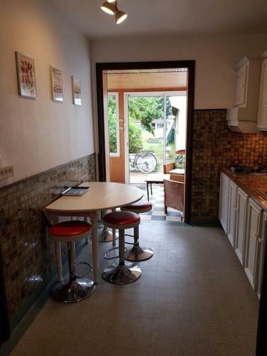 Maison Paisible, R�nov�e, � 2 Pas Des Remparts