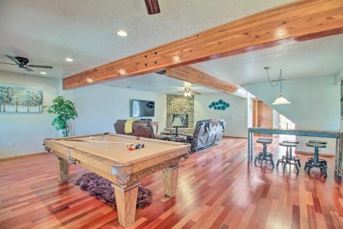 Casa Especial Family Retreat With Pool Table!