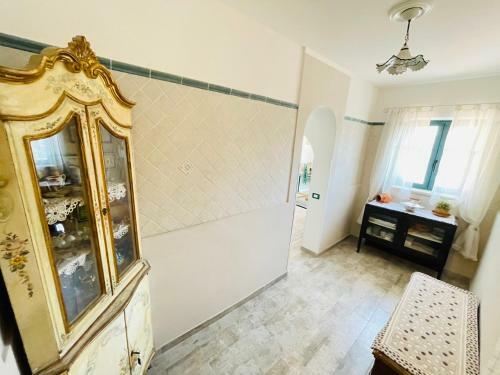 Costa Del Gallo A 4-bed Cottage In Sulmona