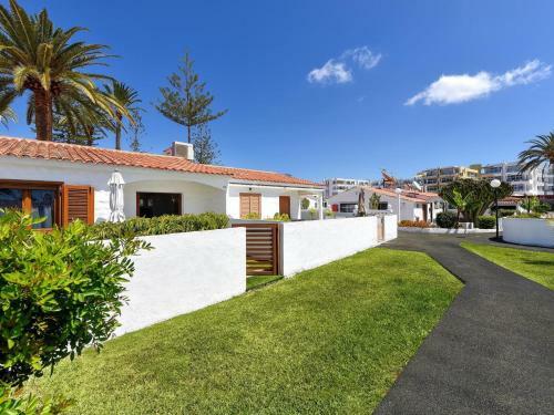 Holiday Home Bungalow Santa Barbara Em