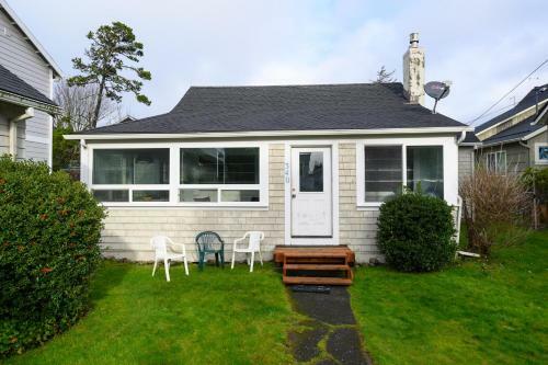 Karr Beach House On 11th