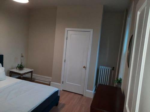 Hostal Patsy's Place - Private Suite Of Rooms