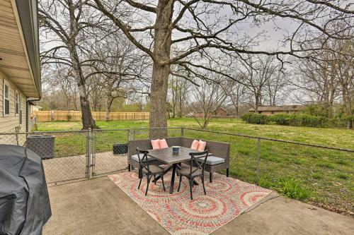 Cozy Murfreesboro Home With Furnished Patio!