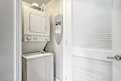 Apartamento Dtwn Pigeon Forge Condo With 2 Community Pools!