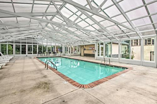 Apartamento Dtwn Pigeon Forge Condo With 2 Community Pools!