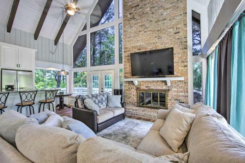 Brookeland Resort Cabin With Golf And Lake Access