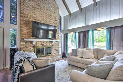Brookeland Resort Cabin With Golf And Lake Access