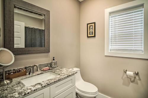 Spacious Sevierville Home With Private Hot Tub!