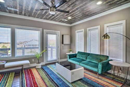 Spacious Sevierville Home With Private Hot Tub!
