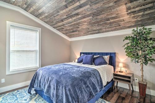 Spacious Sevierville Home With Private Hot Tub!