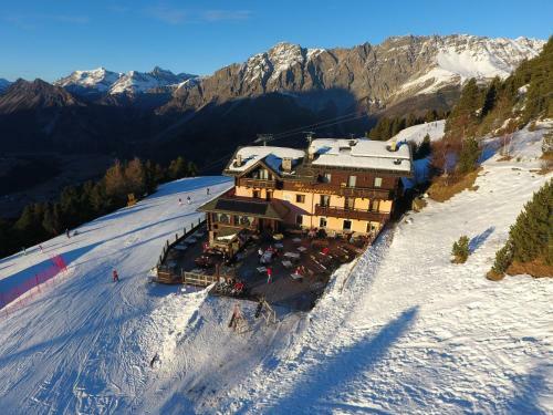 Chalet Dei Rododendri