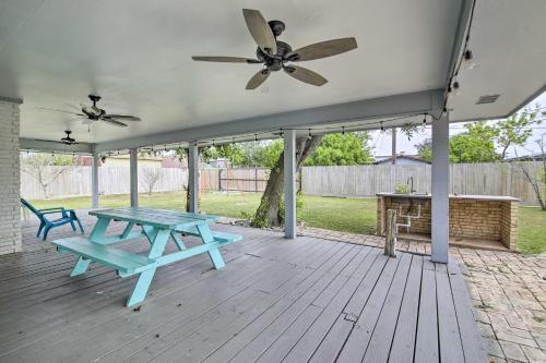 Pet-friendly Port Isabel Home About 5 Mi To Beach