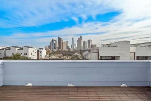 Stunning 4 Story Modern Home W/ Spectacular Views