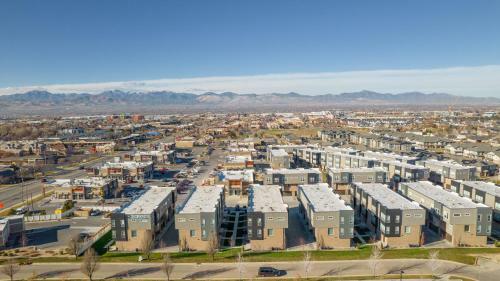 Luxury Townhouse. Super Fast Wifi. Heated Pool