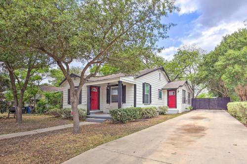 Charming San Antonio Home Less Than 4 Mi To Downtown!