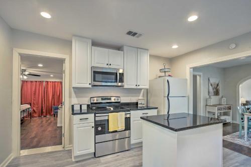 Charming San Antonio Home Less Than 4 Mi To Downtown!
