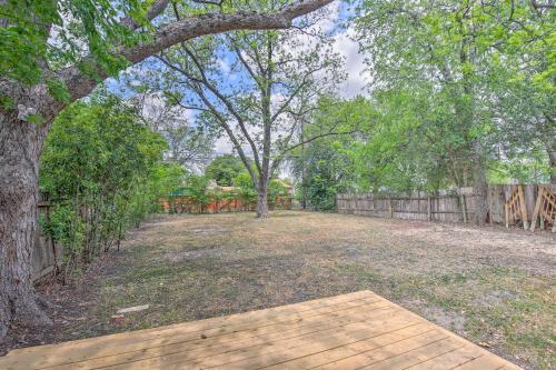 Charming San Antonio Home Less Than 4 Mi To Downtown!