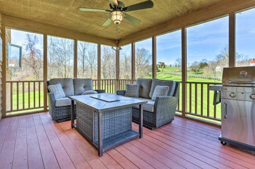 Pet-friendly Bentonville Cabin With Mtn Views!
