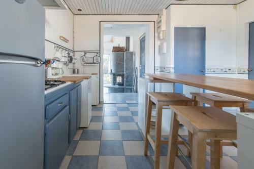 Jolie Maison Lumineuse � 150 M De La Mer