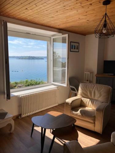 Apartamento Roscanvel: Duplex Dans Maison Vue Mer