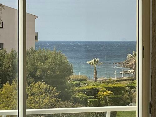 Apartamento Very Pleasant T2 Sea View Front The Beach