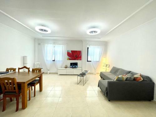 Apartamento Junto A Oceano, Terraza, Bbq En Playa Alcala