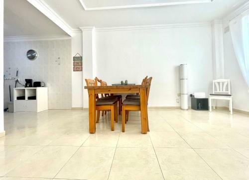 Apartamento Junto A Oceano, Terraza, Bbq En Playa Alcala