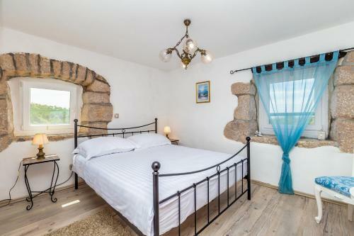 Pool & Hot Tub Villa Marina Cres