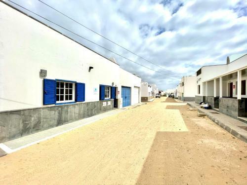 Villa En Primera Linea Del Mar En La Graciosa