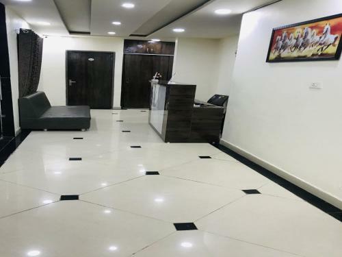Oyo 86800 Hotel Knights Stay Inn