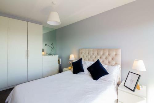 Guestready - Fabulous 2 Bedroom Apartment With Balcony