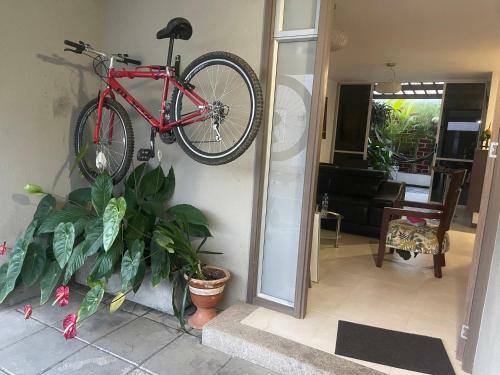 Hermosa Casa En Ciudad Country