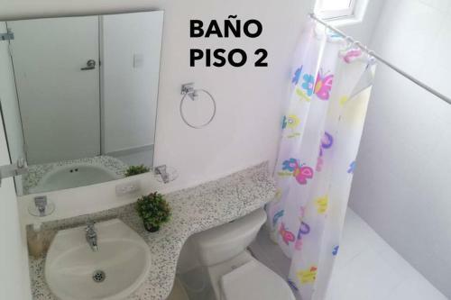 Muy Agradable Y Ambiente Tranquilo En Casa Nueva