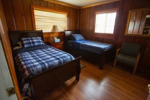 Spectacular 4br Home On 2 Acre Estate
