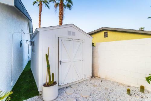 Utopic Villa Sunset Pool + Game Room Perfect For Large Groups