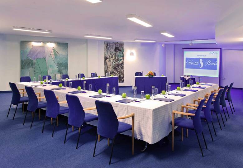 Hotel Seaside Sandy Beach