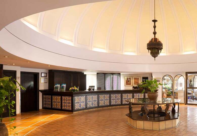 Hotel Seaside Sandy Beach