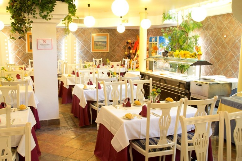 Hotel Villa Laredo
