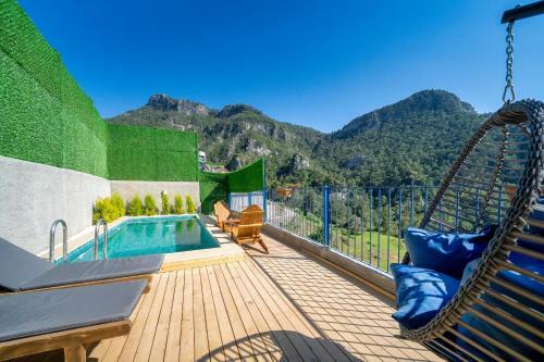 Honeymoon Bungalow With Private Pool And Sea View