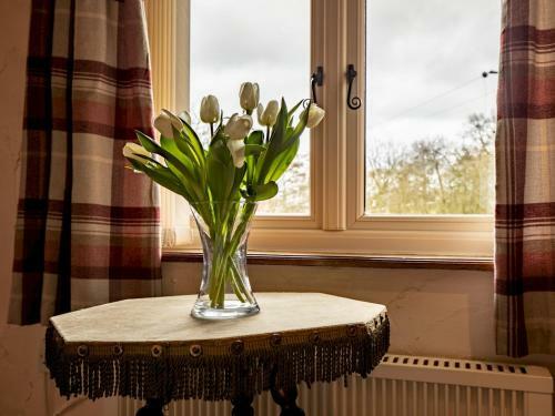 Pass The Keys The Old Stables, Cosy 1-bedroom Barn Conversion