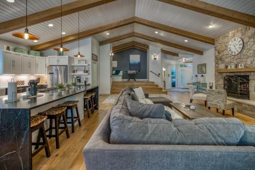 Gammon Cabin