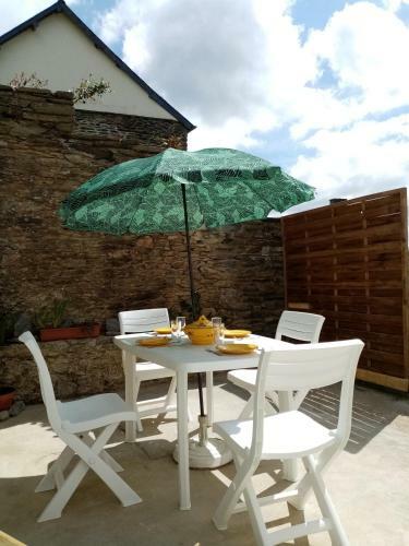 Hostal G�te Familial � Caurel, Lac De Guerl�dan